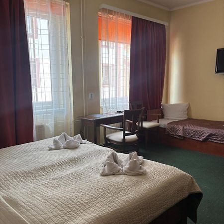 Hotel Bila Ruze Pisek  Ngoại thất bức ảnh