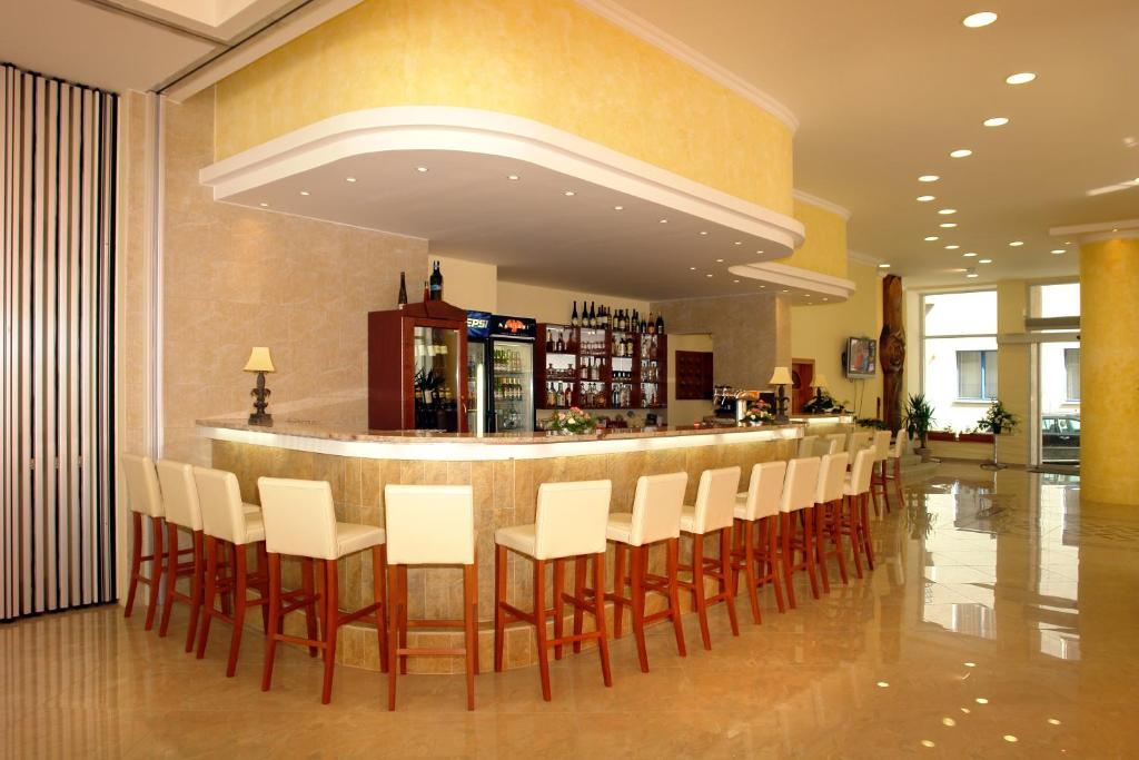 Hotel Bila Ruze Pisek  Ngoại thất bức ảnh