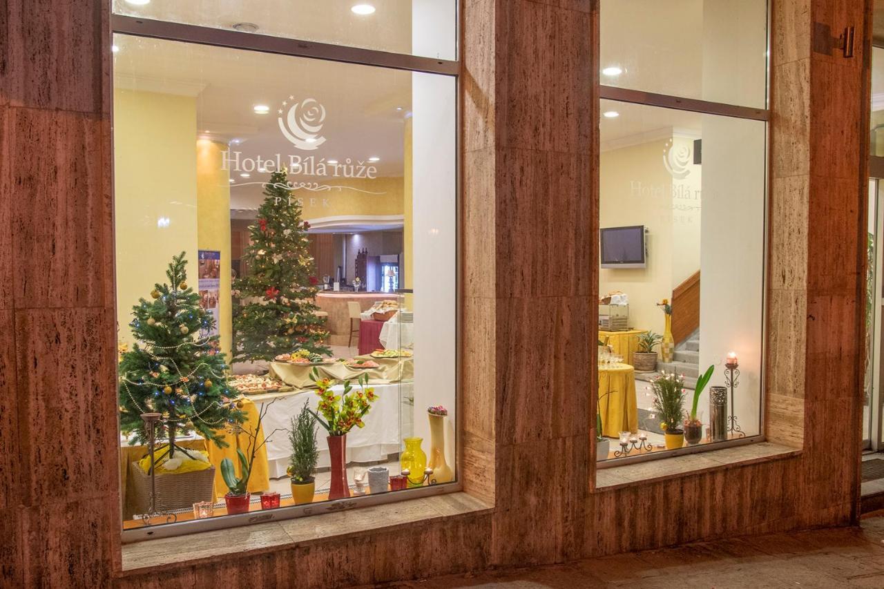 Hotel Bila Ruze Pisek  Ngoại thất bức ảnh
