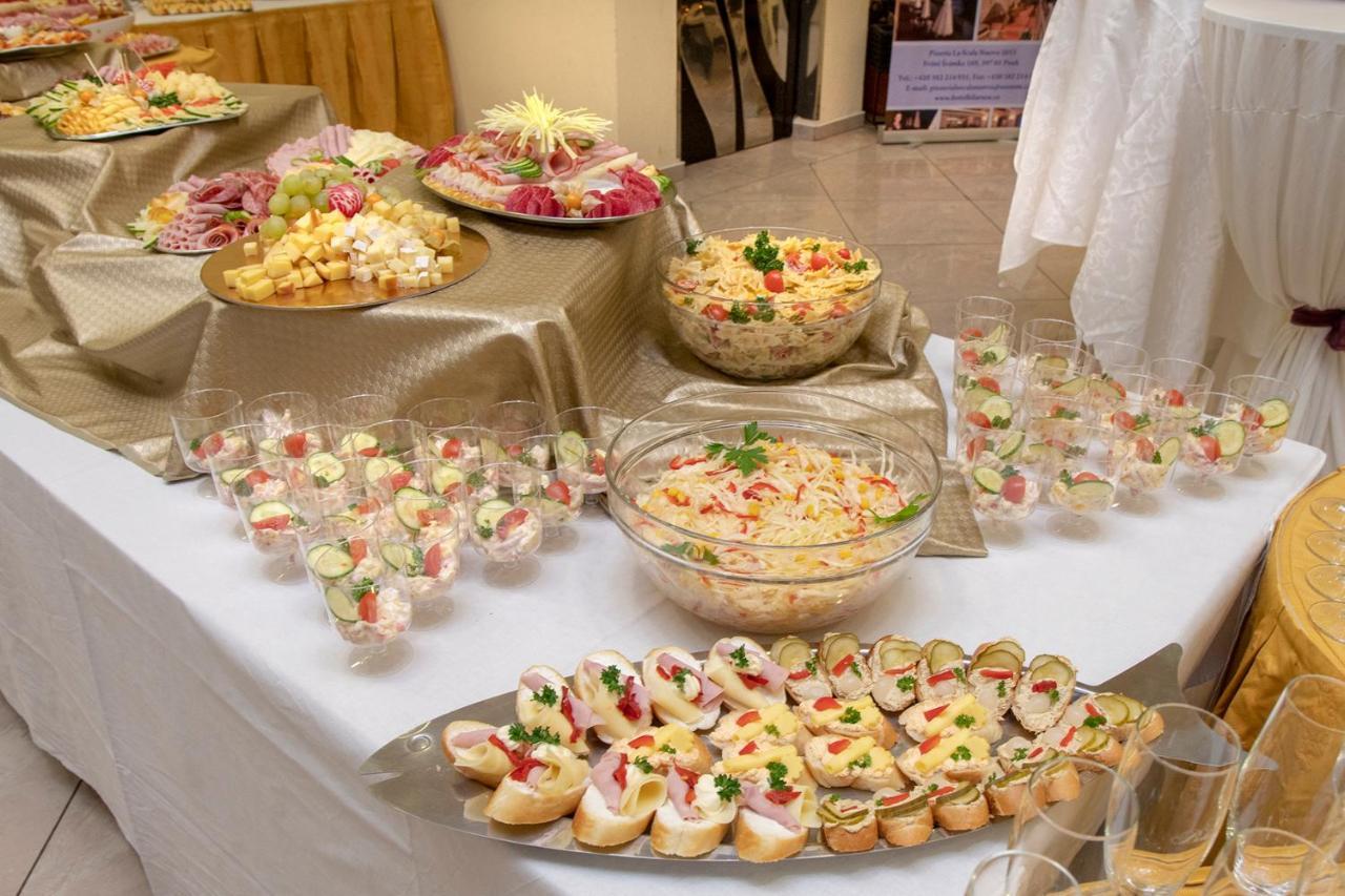 Hotel Bila Ruze Pisek  Ngoại thất bức ảnh